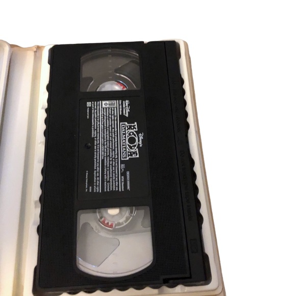 Disney 101 Dalmatian’s VHS - Picture 3 of 4